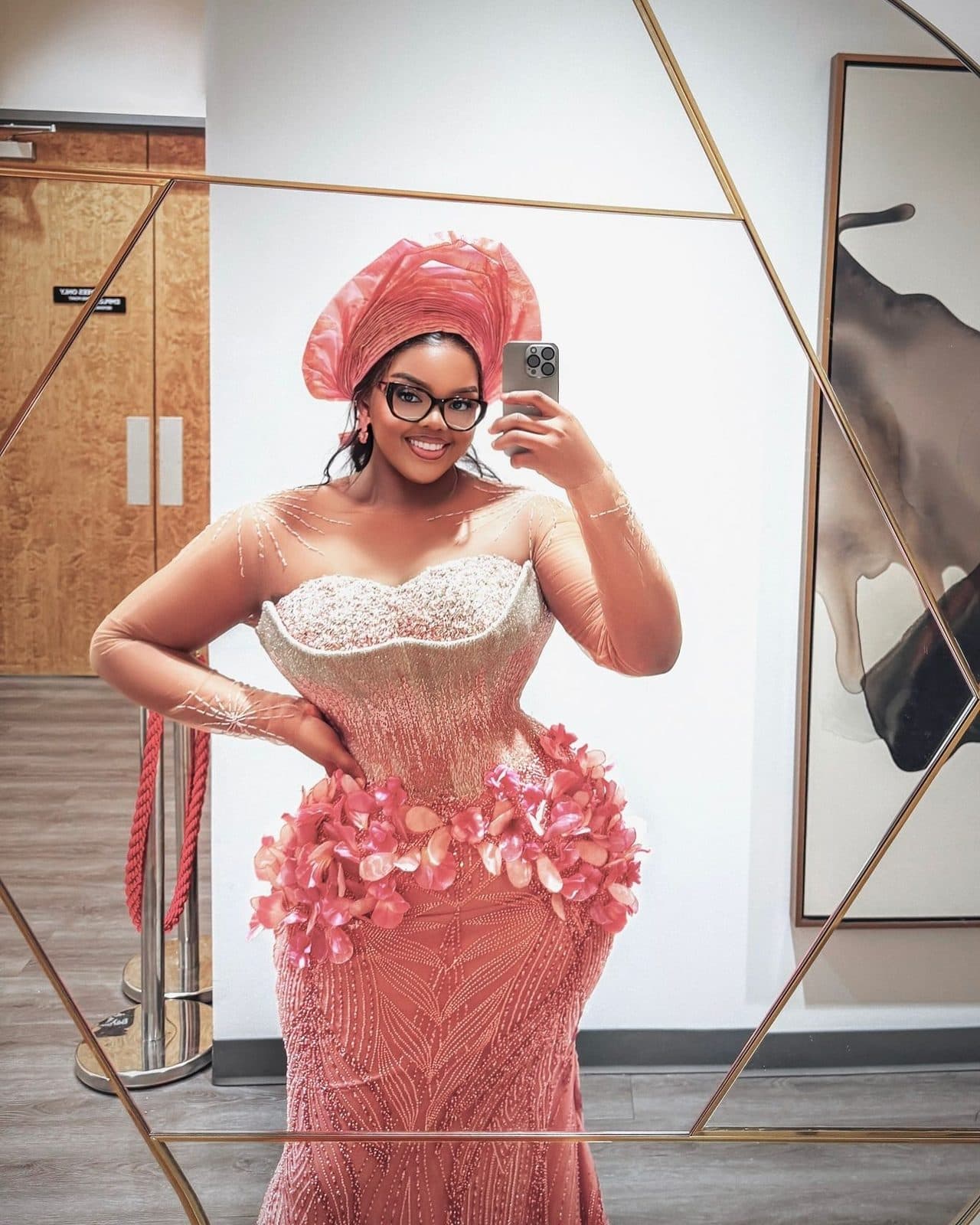 Full-length view of the peach look