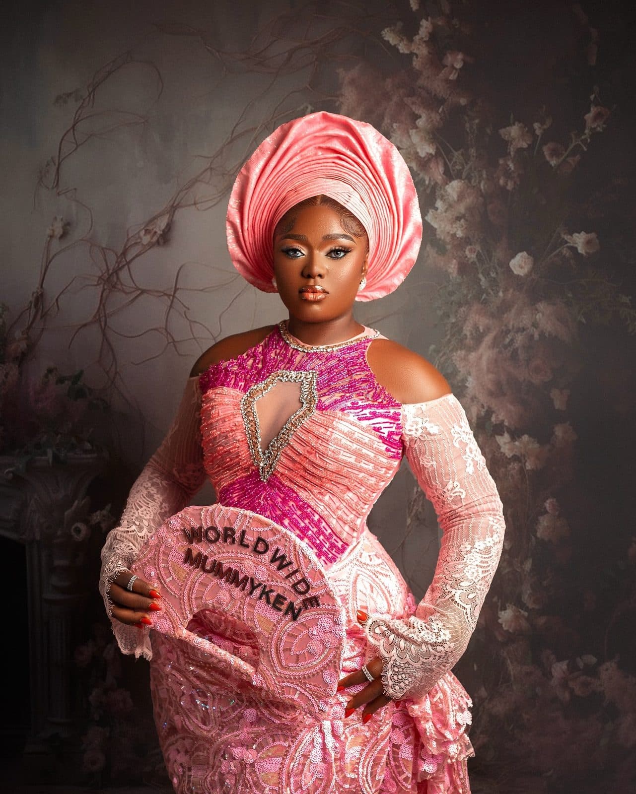 Close-up of the bodice and gele